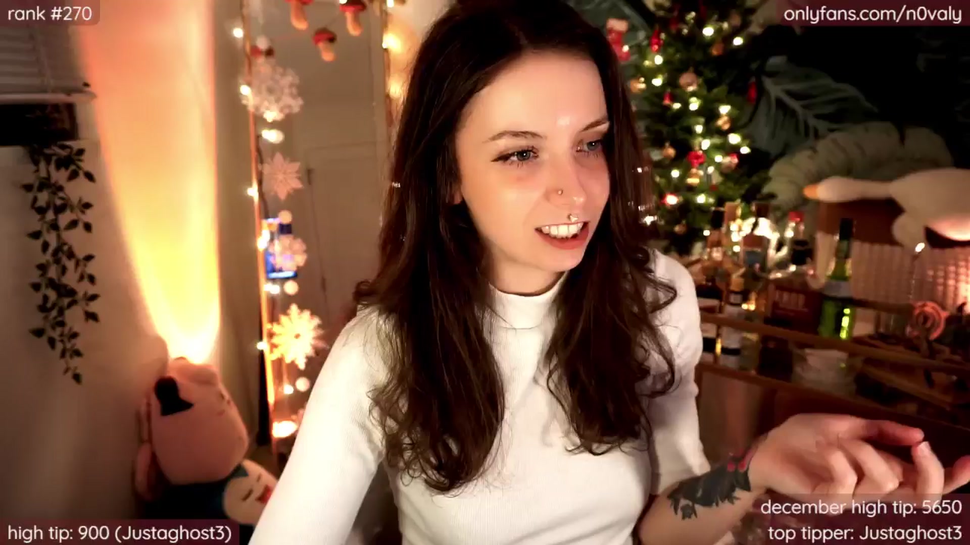 Gallery image thumbnail from N0valy's myfreecams stream on, 12/21/2024, 07:03 image 12 of 20