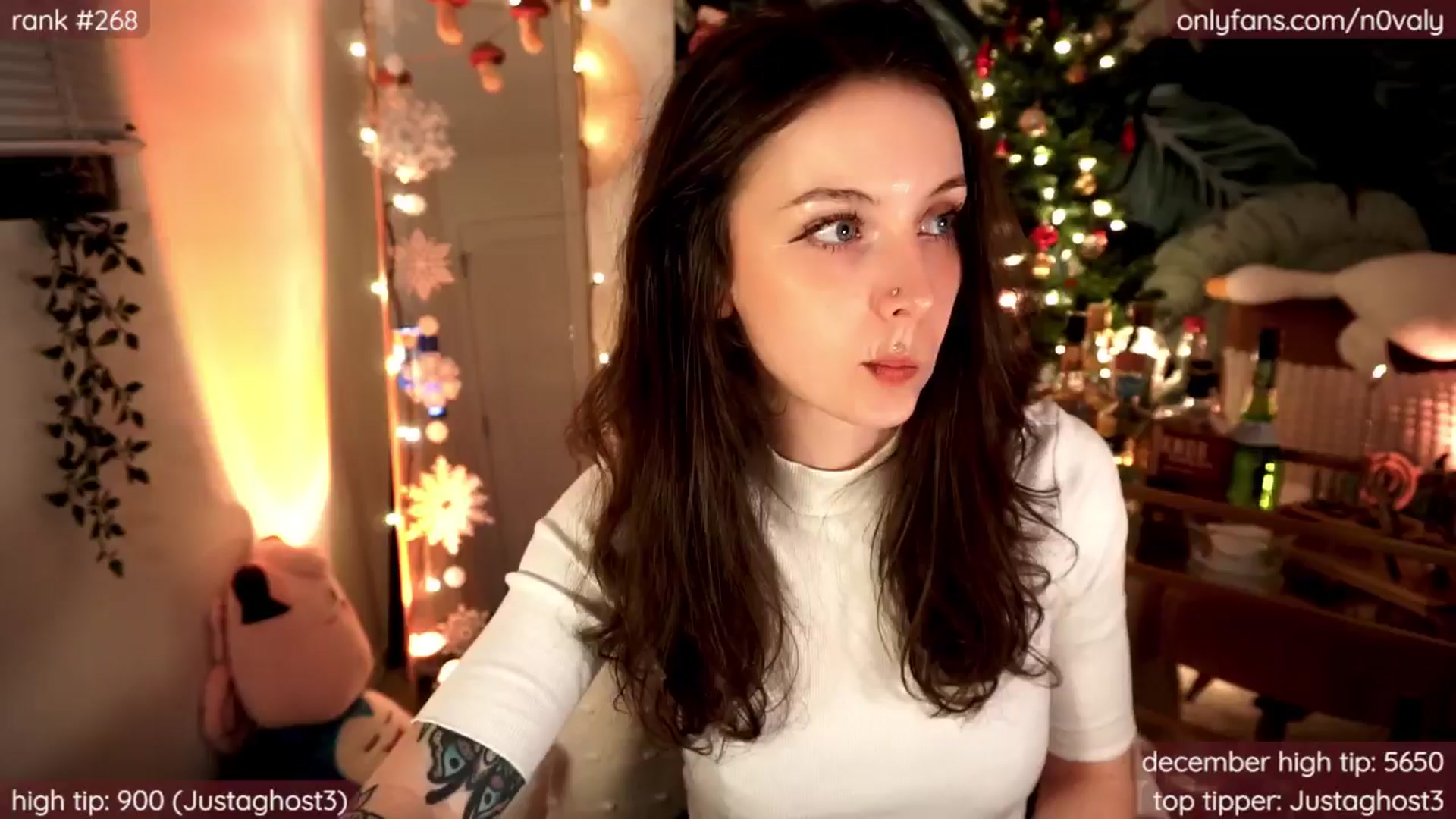 Gallery image thumbnail from N0valy's myfreecams stream on, 12/21/2024, 07:03 image 18 of 20