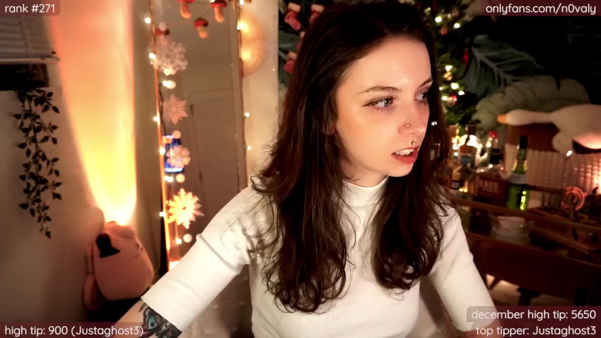 Gallery image thumbnail from N0valy's myfreecams stream on, 12/21/2024, 07:03 image 14 of 20