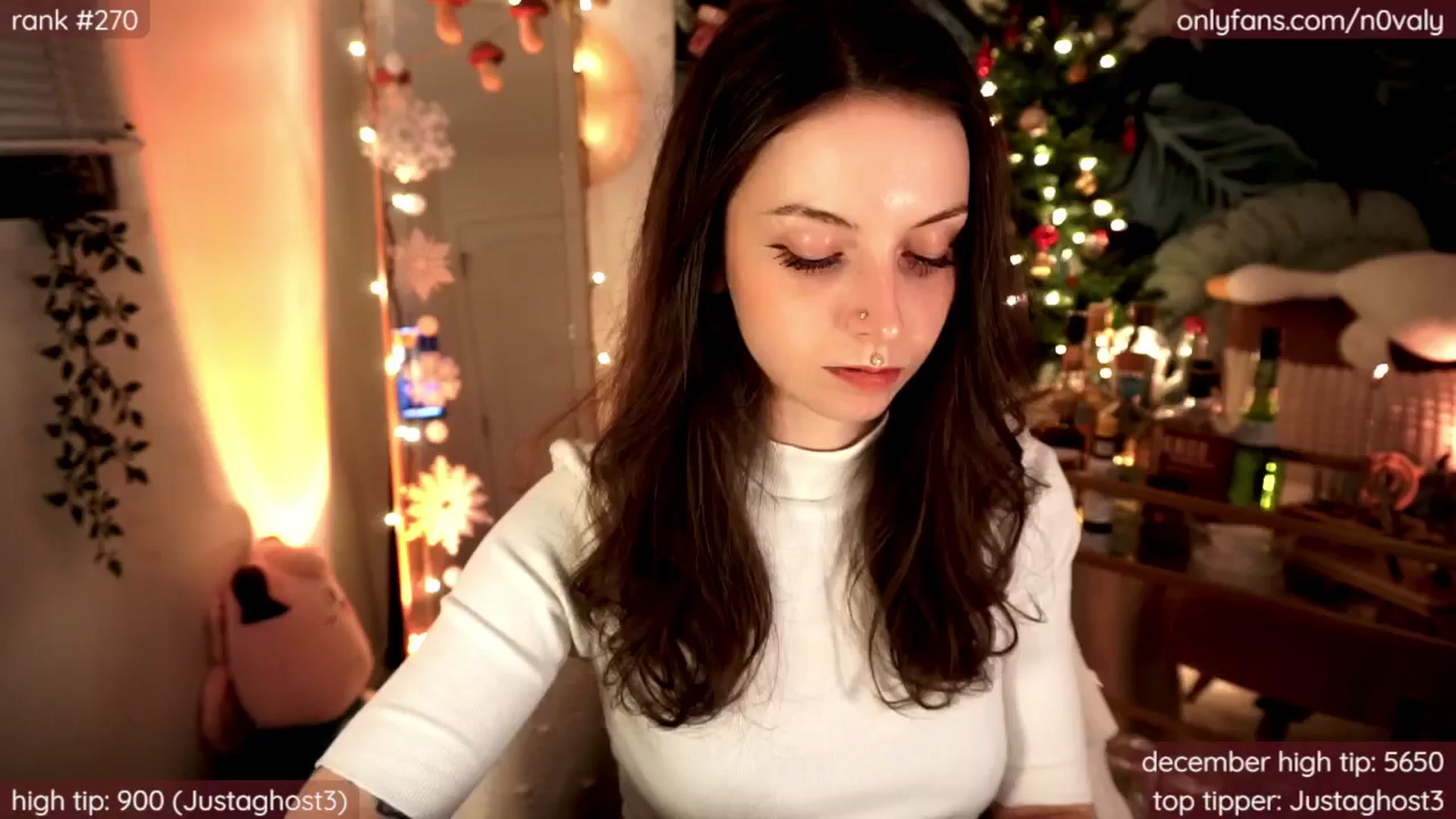 Gallery image thumbnail from N0valy's myfreecams stream on, 12/21/2024, 07:03 image 11 of 20