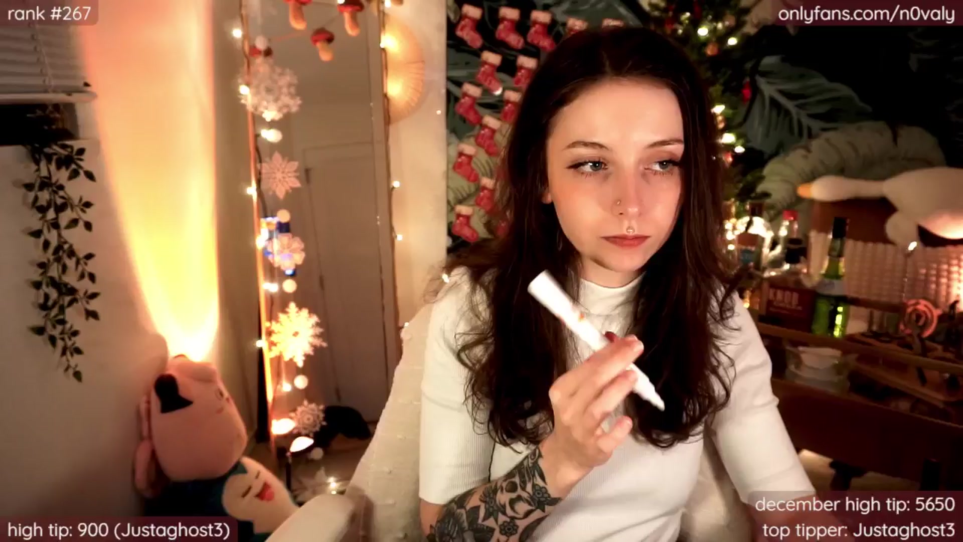 Gallery image thumbnail from N0valy's myfreecams stream on, 12/21/2024, 07:03 image 19 of 20