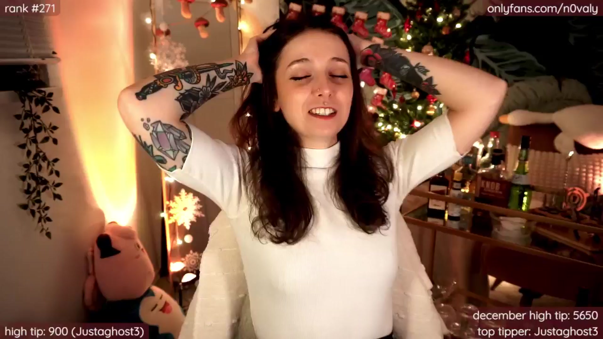 Gallery image thumbnail from N0valy's myfreecams stream on, 12/21/2024, 07:03 image 13 of 20