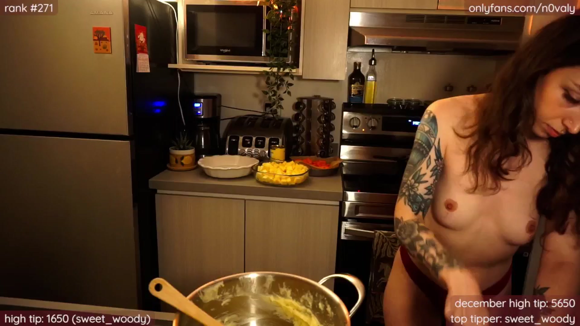 Gallery image thumbnail from N0valy's myfreecams stream on, 12/25/2024, 01:11 image 20 of 20