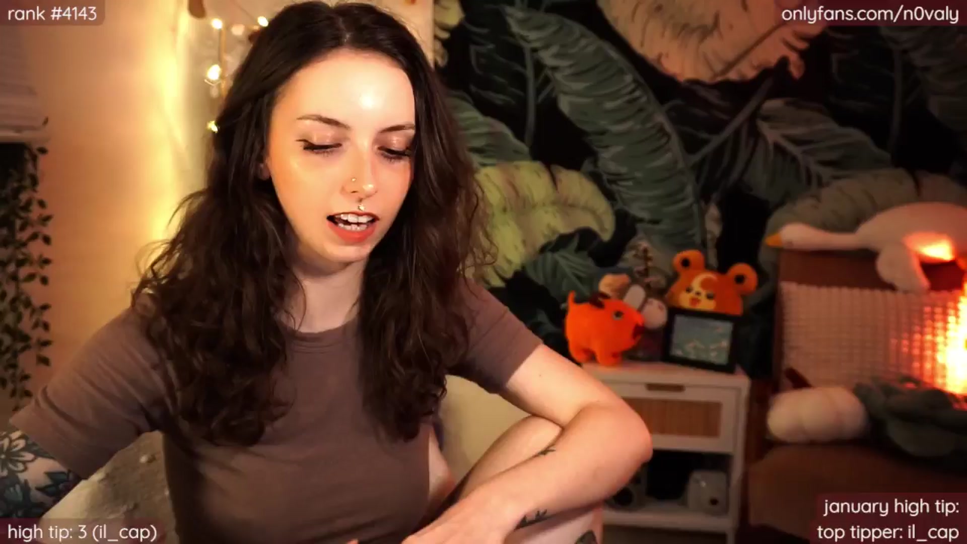 Gallery image thumbnail from N0valy's myfreecams stream on, 01/03/2025, 06:06 image 4 of 20