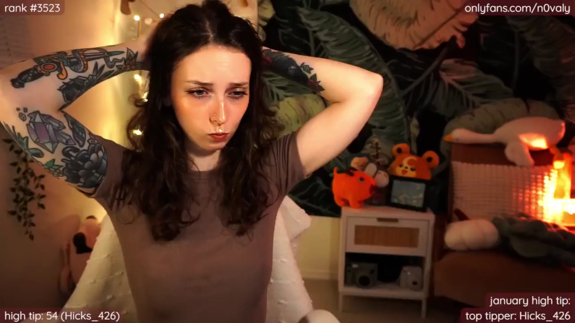 Gallery image thumbnail from N0valy's myfreecams stream on, 01/03/2025, 06:06 image 10 of 20