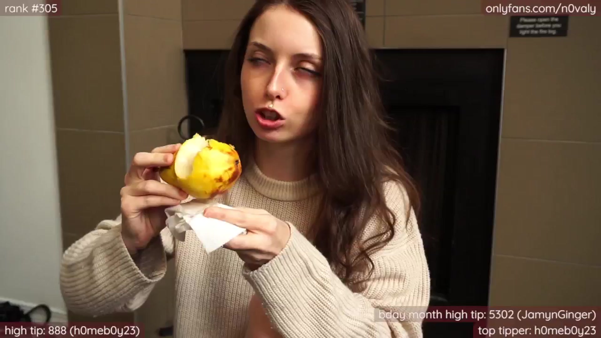 Gallery image thumbnail from N0valy's myfreecams stream on, 01/15/2025, 24:18 image 13 of 20