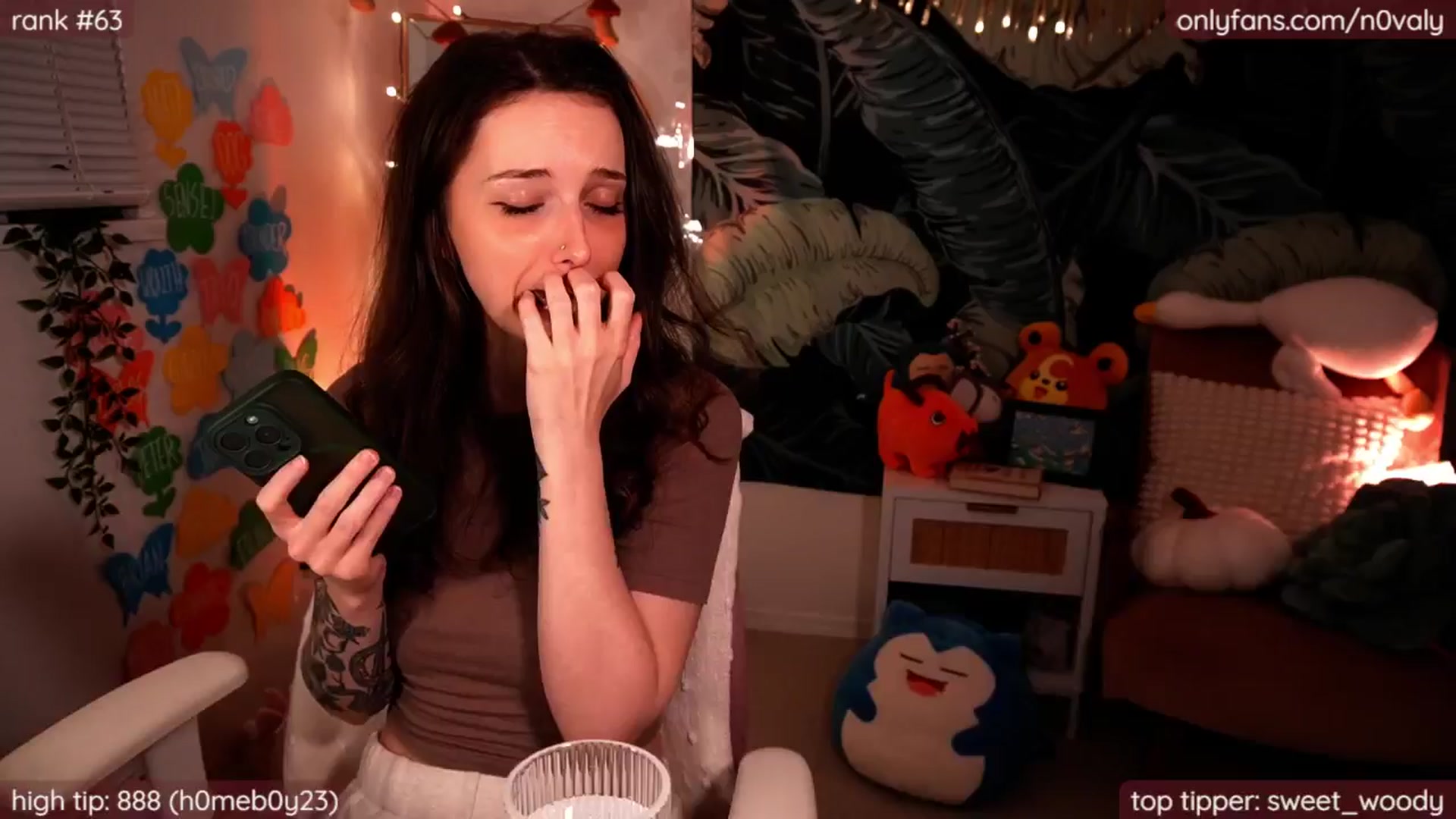 Gallery image thumbnail from N0valy's myfreecams stream on, 03/11/2025, 09:30 image 5 of 20