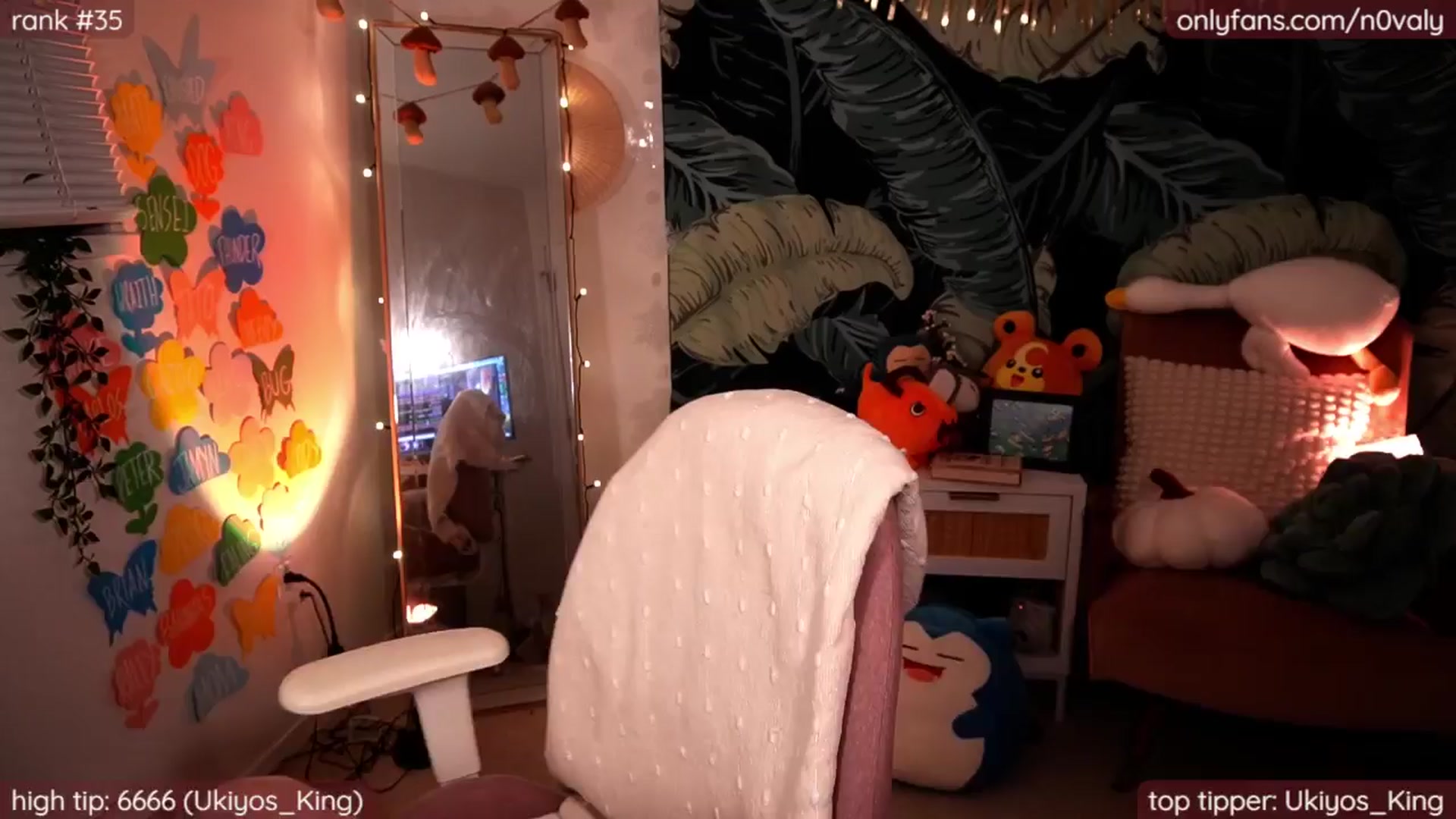 Gallery image thumbnail from N0valy's myfreecams stream on, 03/11/2025, 11:47 image 19 of 20