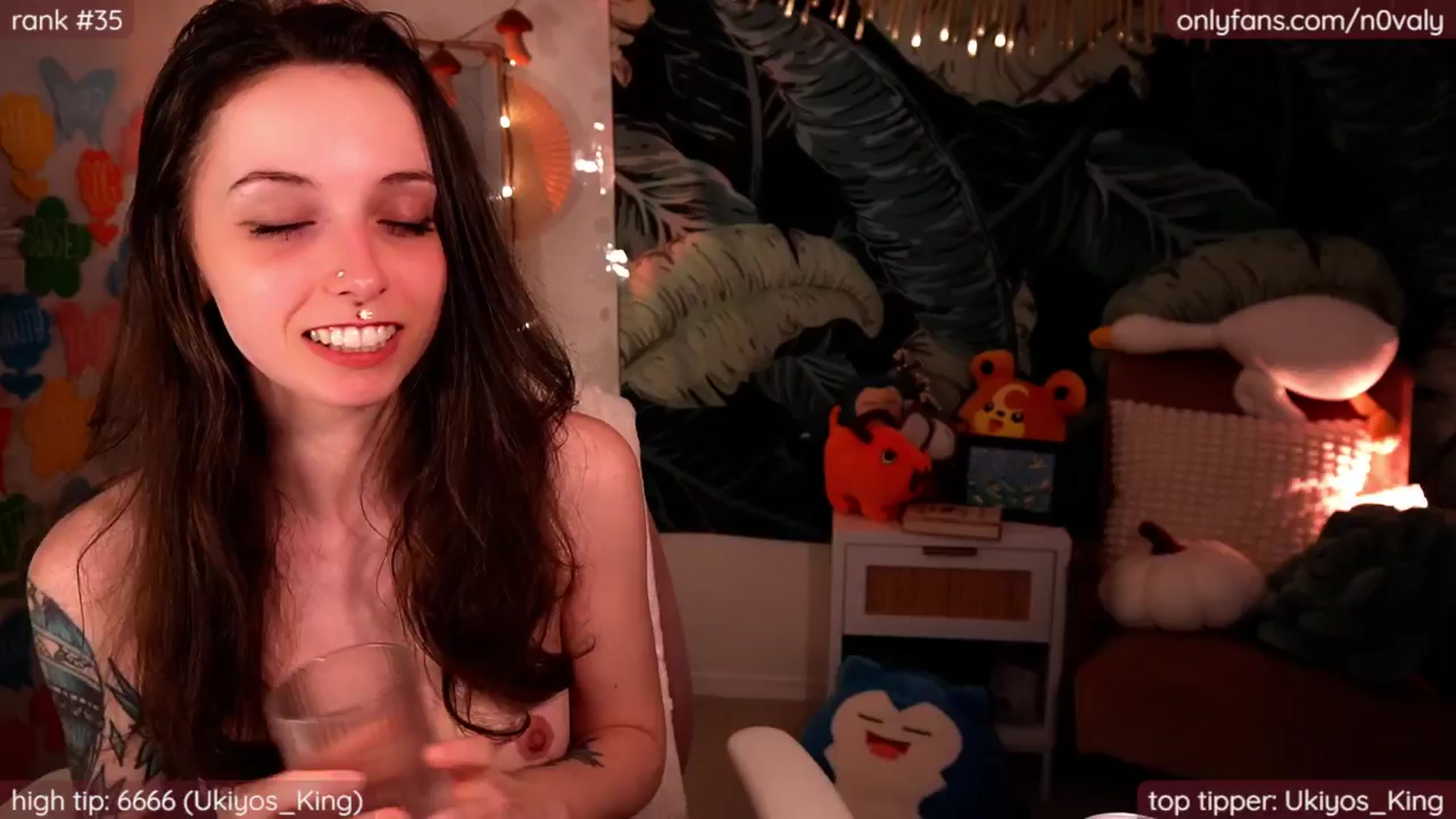 Gallery image thumbnail from N0valy's myfreecams stream on, 03/11/2025, 11:47 image 17 of 20