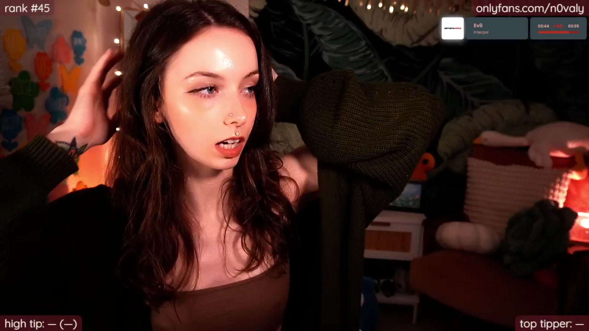 Gallery image thumbnail from N0valy's myfreecams stream on, 03/25/2025, 07:51 image 1 of 20