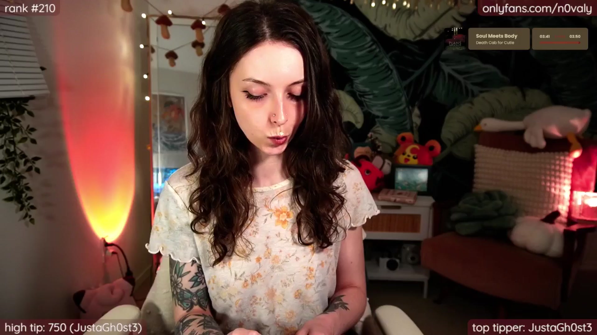 Gallery image thumbnail from N0valy's myfreecams stream on, 04/26/2025, 06:54 image 18 of 20