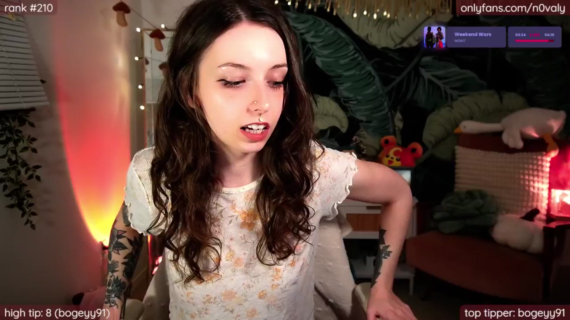 Gallery image thumbnail from N0valy's myfreecams stream on, 04/26/2025, 06:54 image 4 of 20