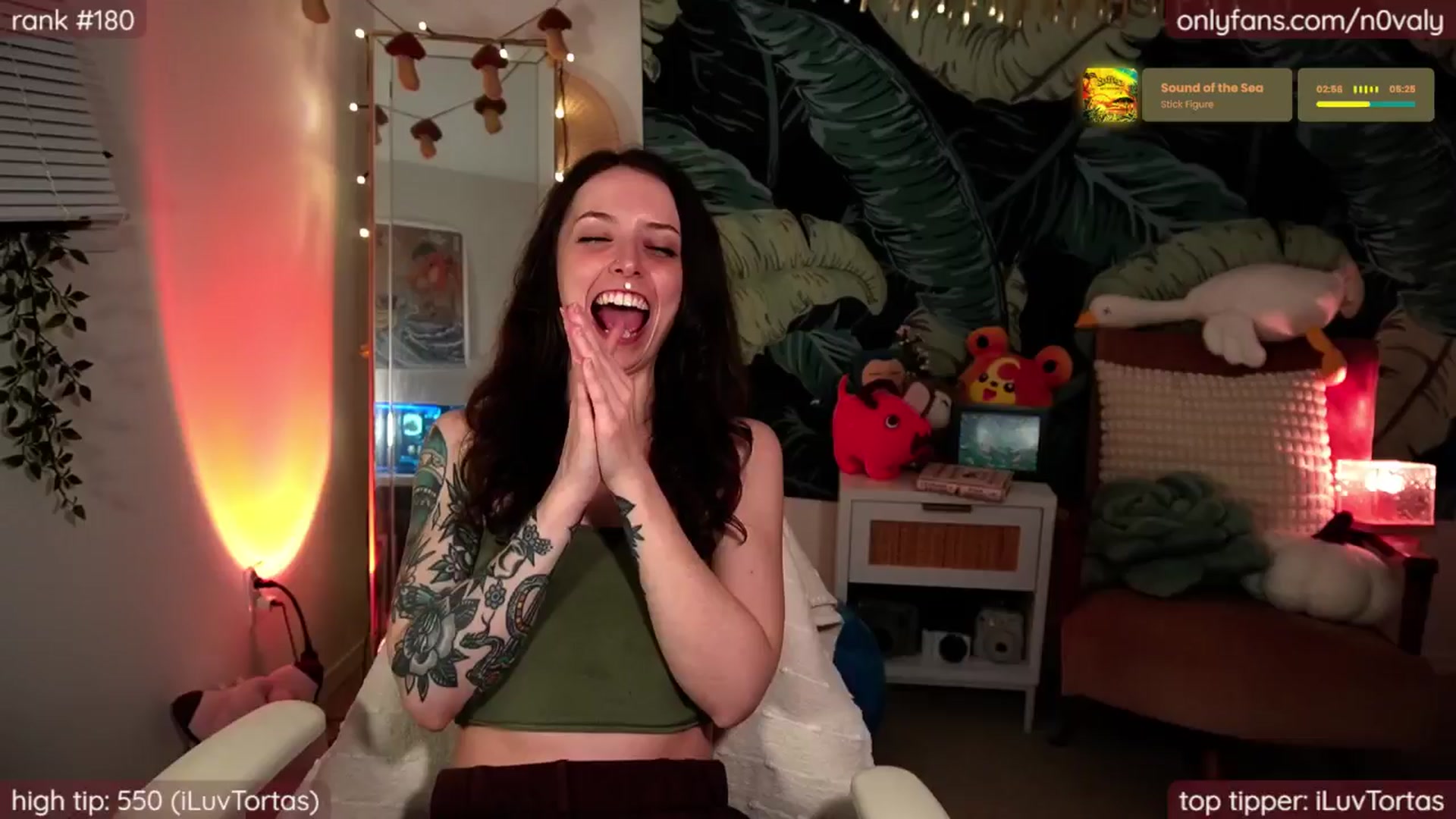 Gallery image thumbnail from N0valy's myfreecams stream on, 04/27/2025, 05:56 image 17 of 20