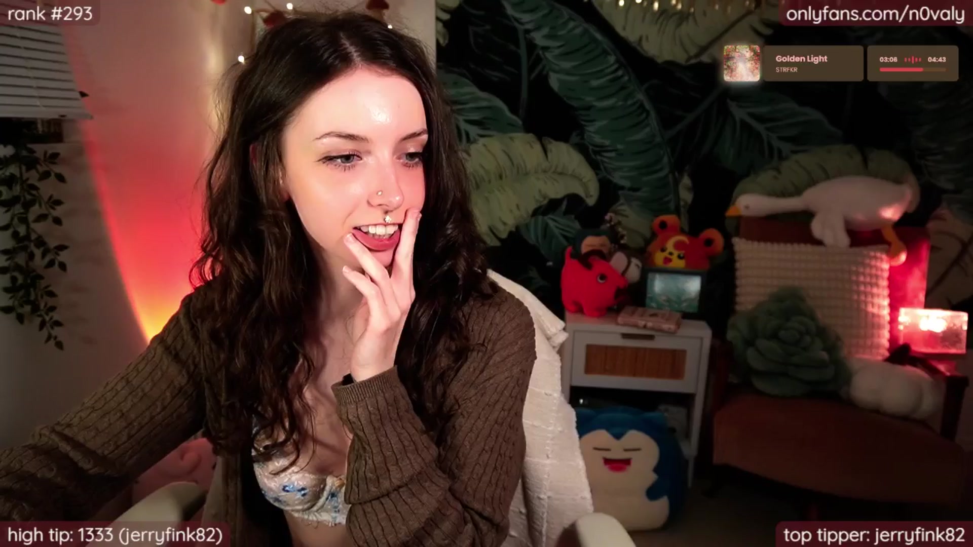 Gallery image thumbnail from N0valy's myfreecams stream on, 05/10/2025, 08:23 image 14 of 20
