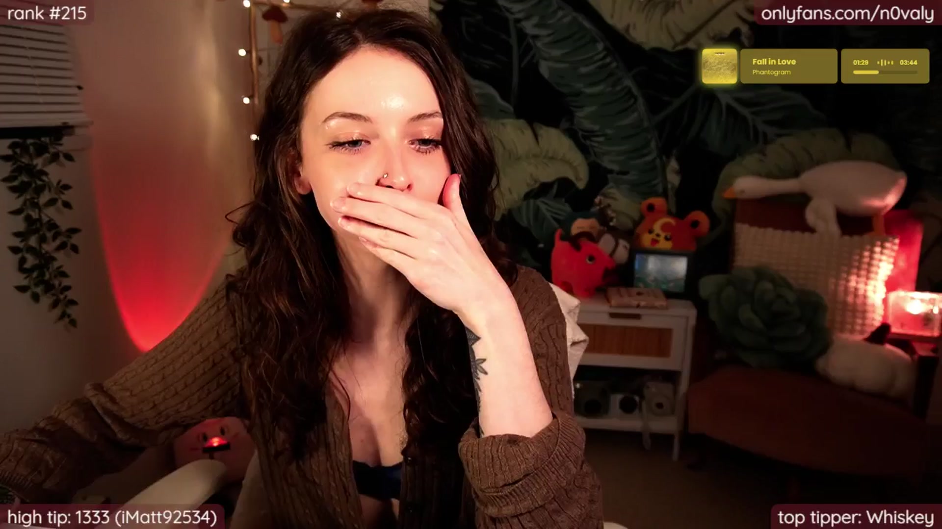Gallery image thumbnail from N0valy's myfreecams stream on, 05/17/2025, 07:07 image 6 of 20