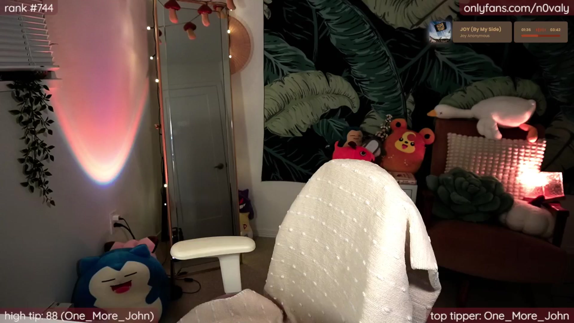 Gallery image thumbnail from N0valy's myfreecams stream on, 06/10/2025, 06:57 image 13 of 20