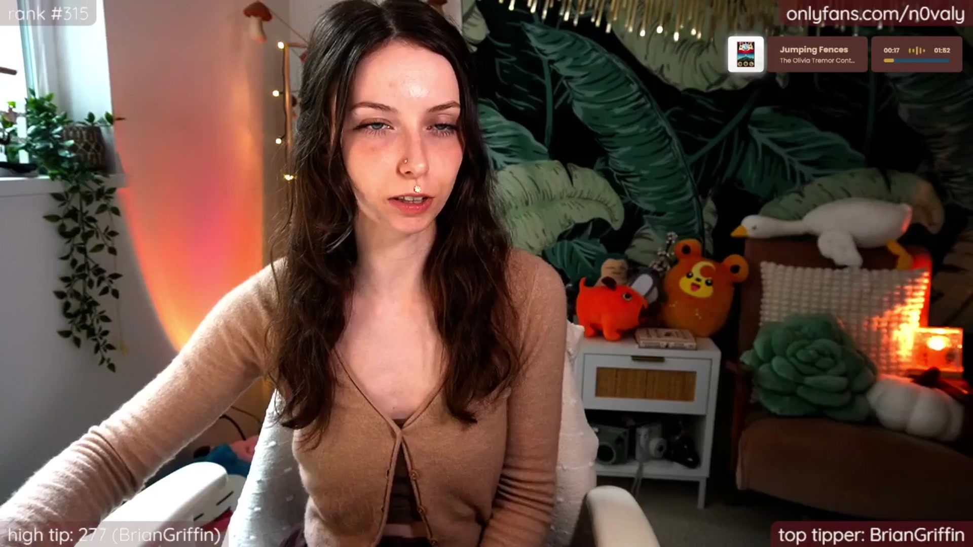 Gallery image thumbnail from N0valy's myfreecams stream on, 06/23/2025, 24:07 image 3 of 20