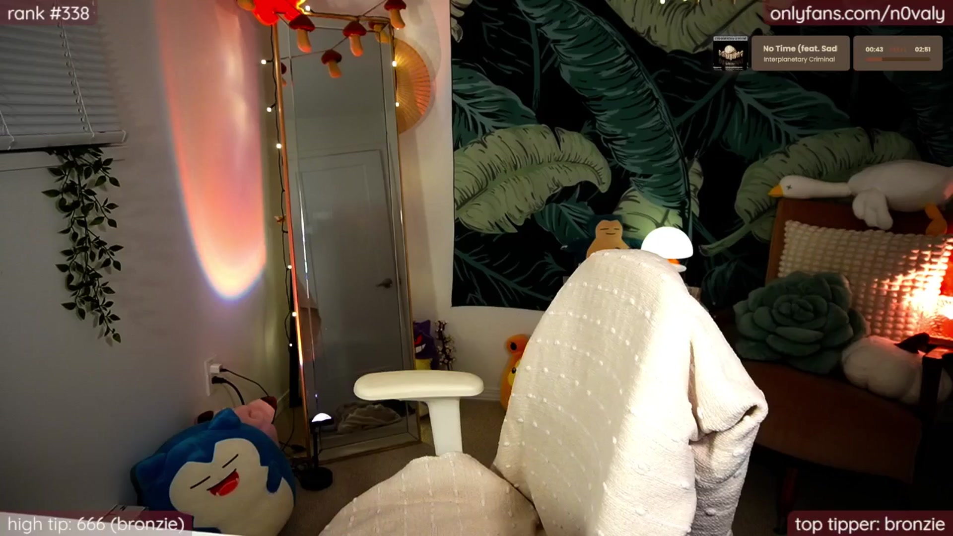 Gallery image thumbnail from N0valy's myfreecams stream on, 06/27/2025, 07:25 image 18 of 20