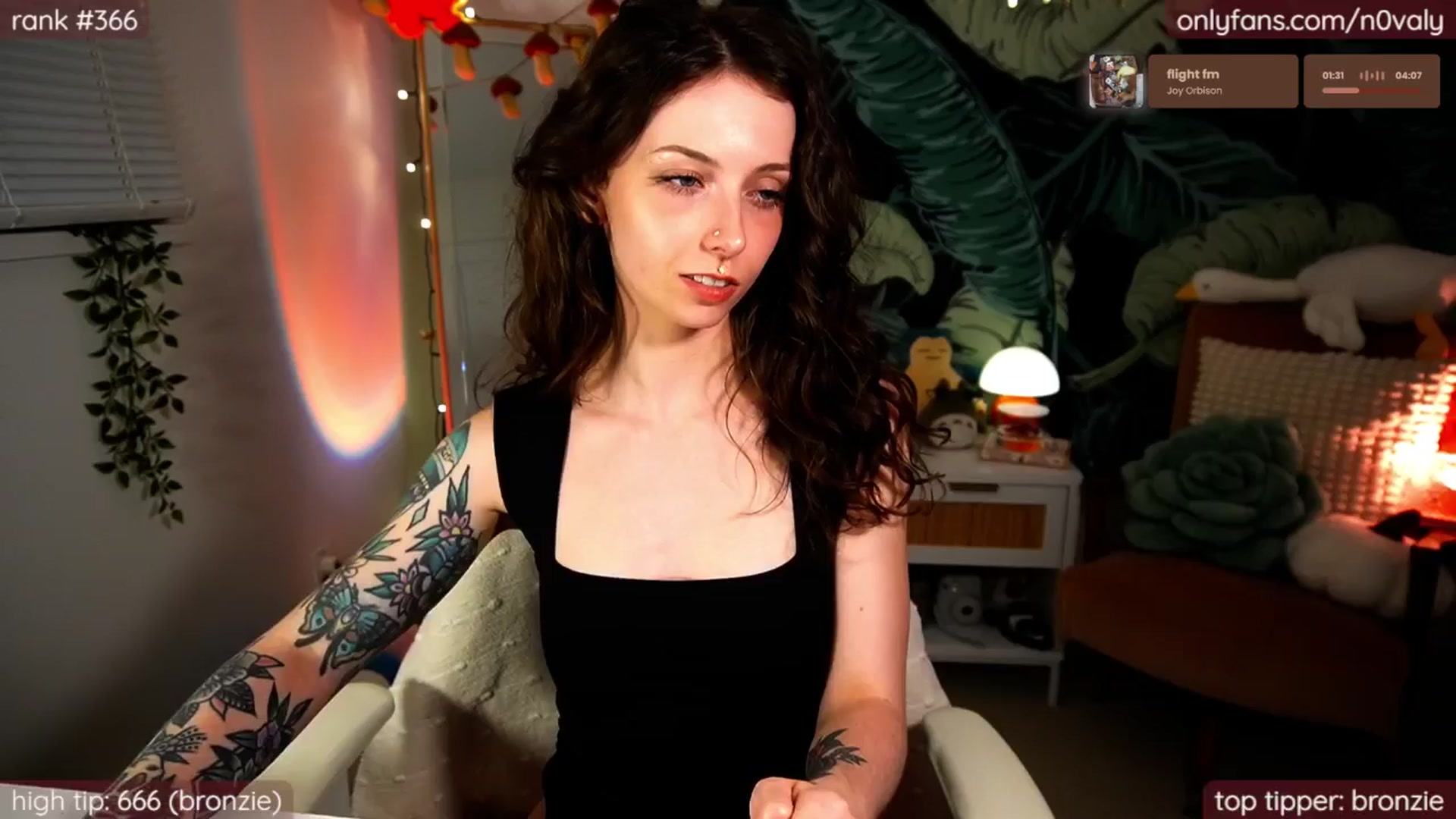 Gallery image thumbnail from N0valy's myfreecams stream on, 06/27/2025, 07:25 image 1 of 20