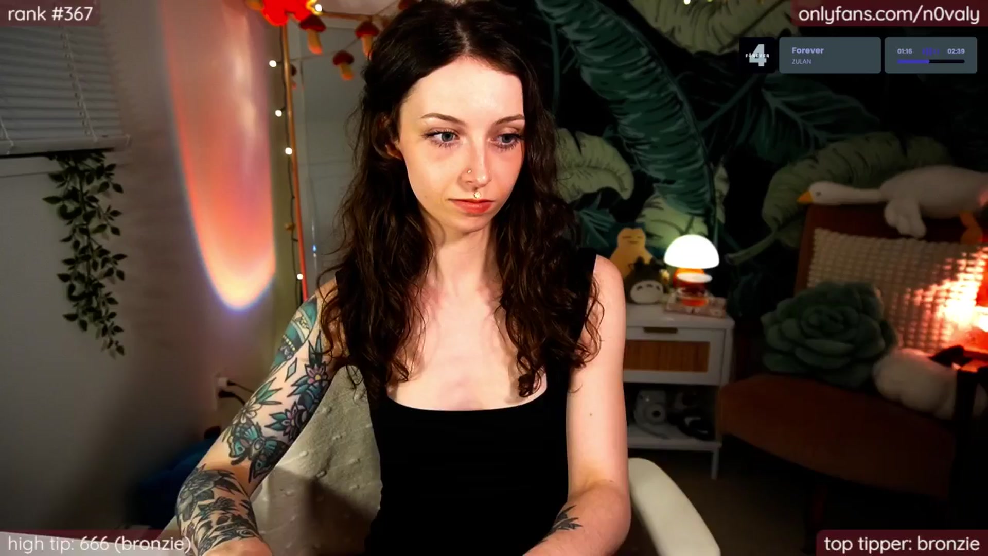 Gallery image thumbnail from N0valy's myfreecams stream on, 06/27/2025, 07:25 image 10 of 20
