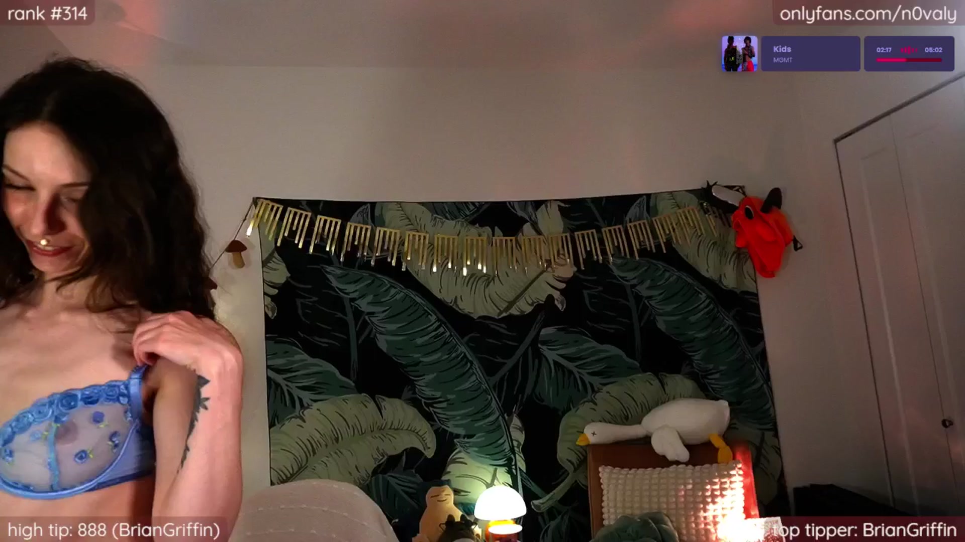Gallery image thumbnail from N0valy's myfreecams stream on, 07/01/2025, 05:01 image 16 of 20