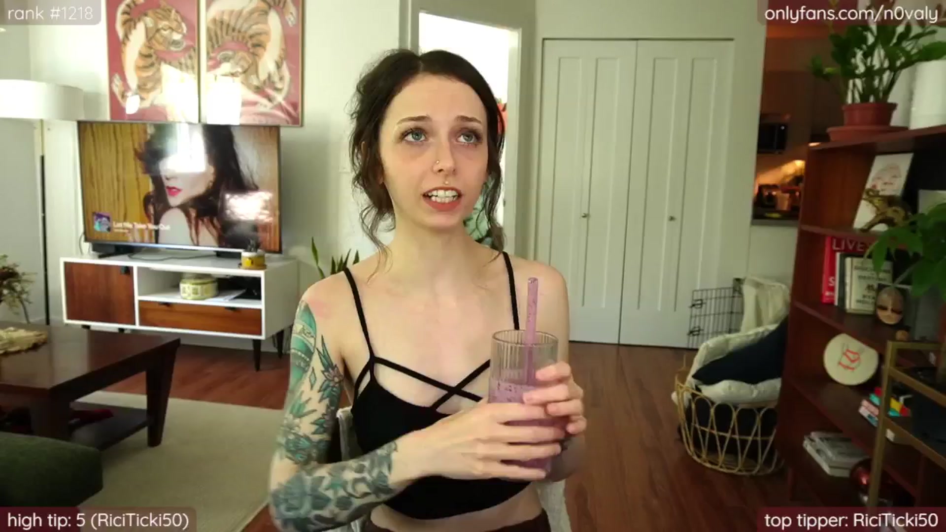 Gallery image thumbnail from N0valy's myfreecams stream on, 07/14/2025, 24:16 image 2 of 20