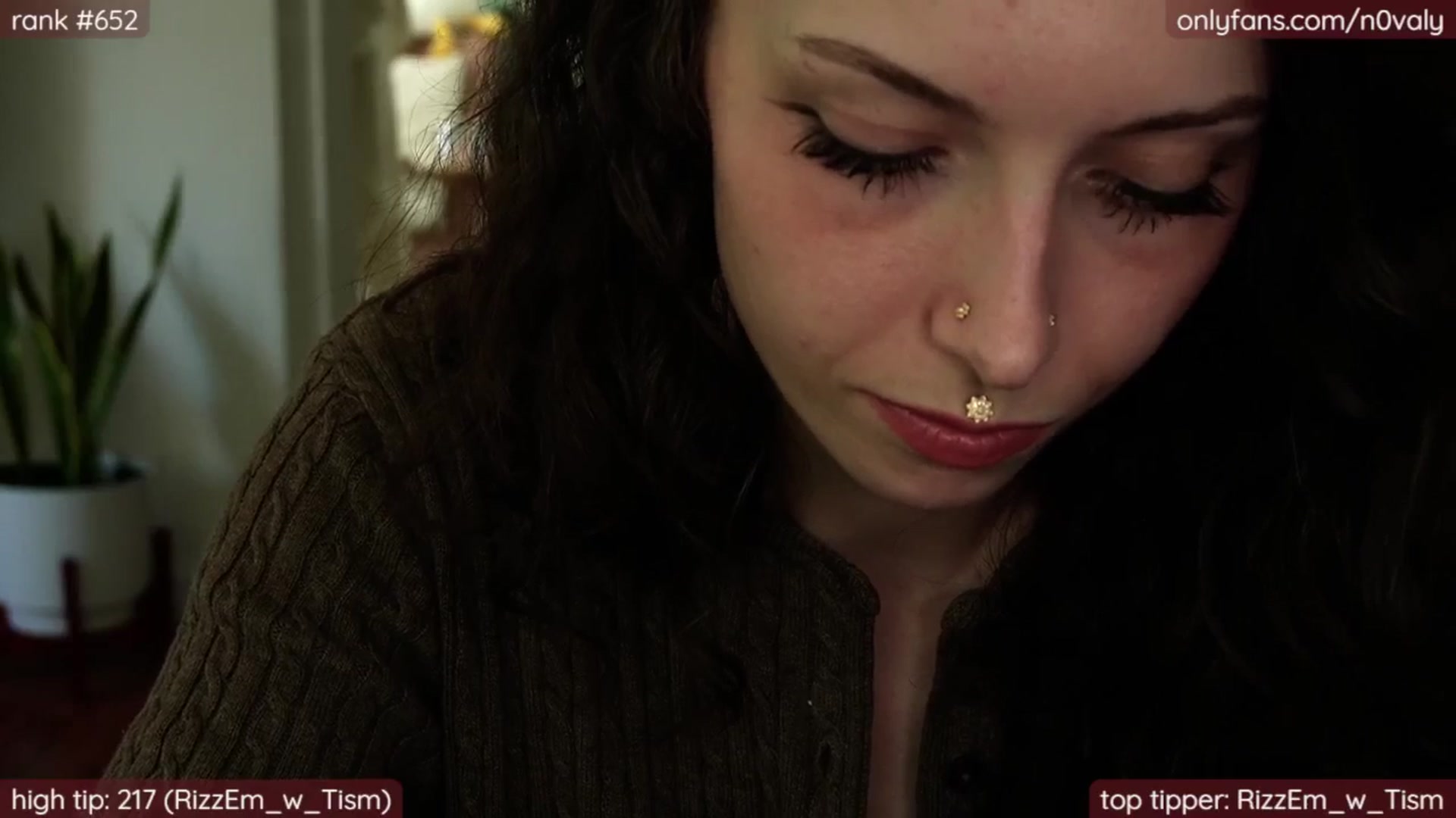 Gallery image thumbnail from N0valy's myfreecams stream on, 07/22/2025, 24:23 image 6 of 20