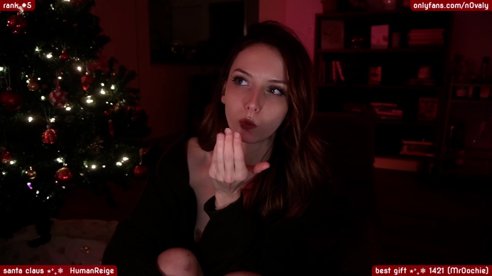 Gallery image thumbnail from N0valy's myfreecams stream on, 12/07/2025, 10:44 image 15 of 20