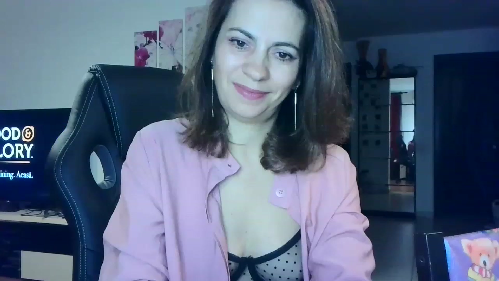 Gallery image thumbnail from NI6HT_Wl5H's myfreecams stream on, 11/24/2022, 23:13 image 15 of 20
