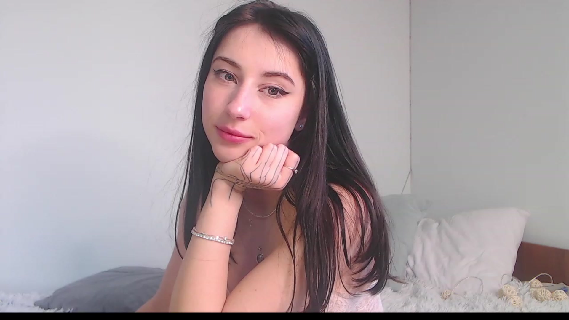 Gallery image thumbnail from NIKIMUR's myfreecams stream on, 03/06/2023, 13:47 image 20 of 20