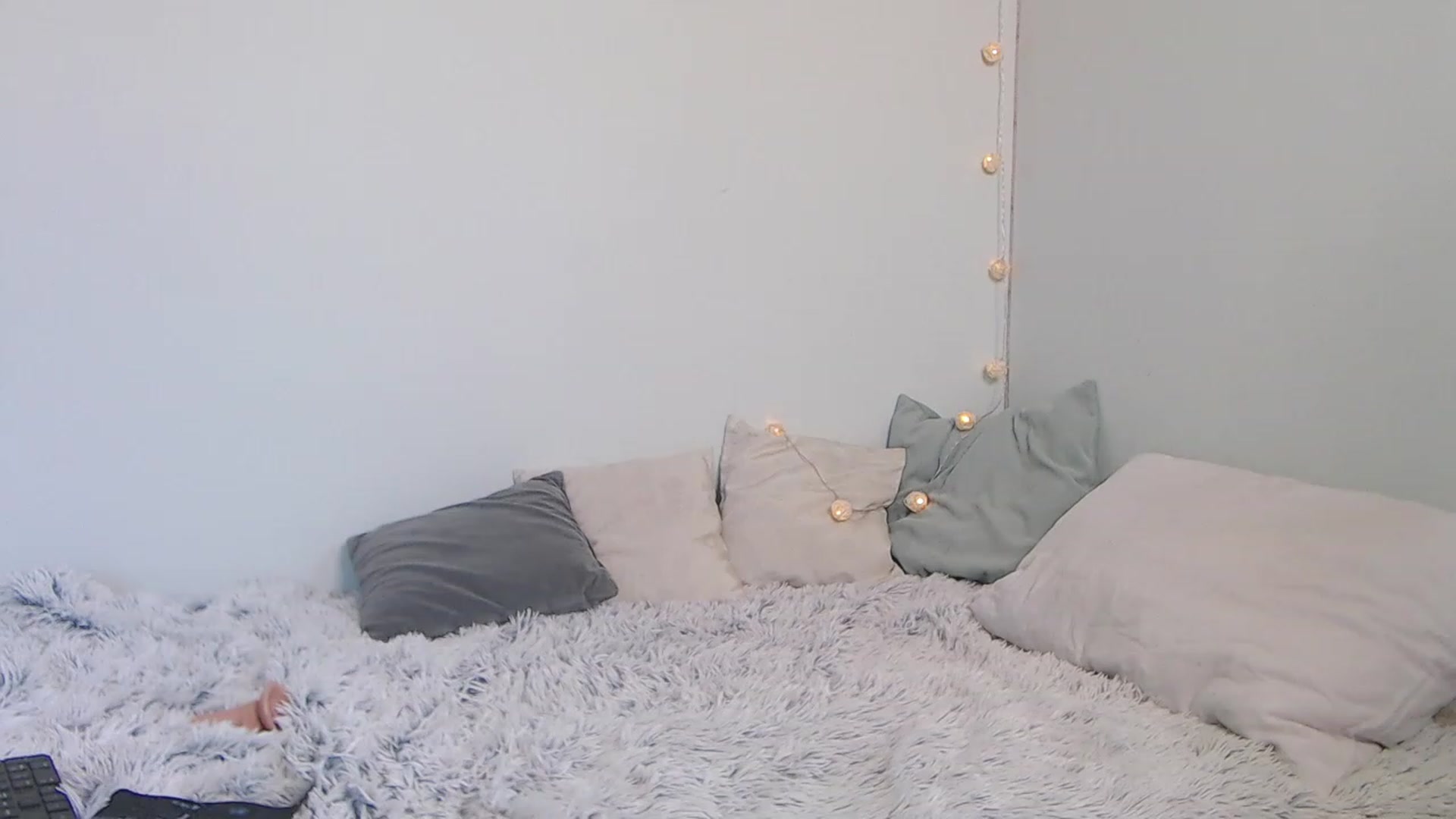 Gallery image thumbnail from NIKIMUR's myfreecams stream on, 03/15/2023, 14:14 image 11 of 20