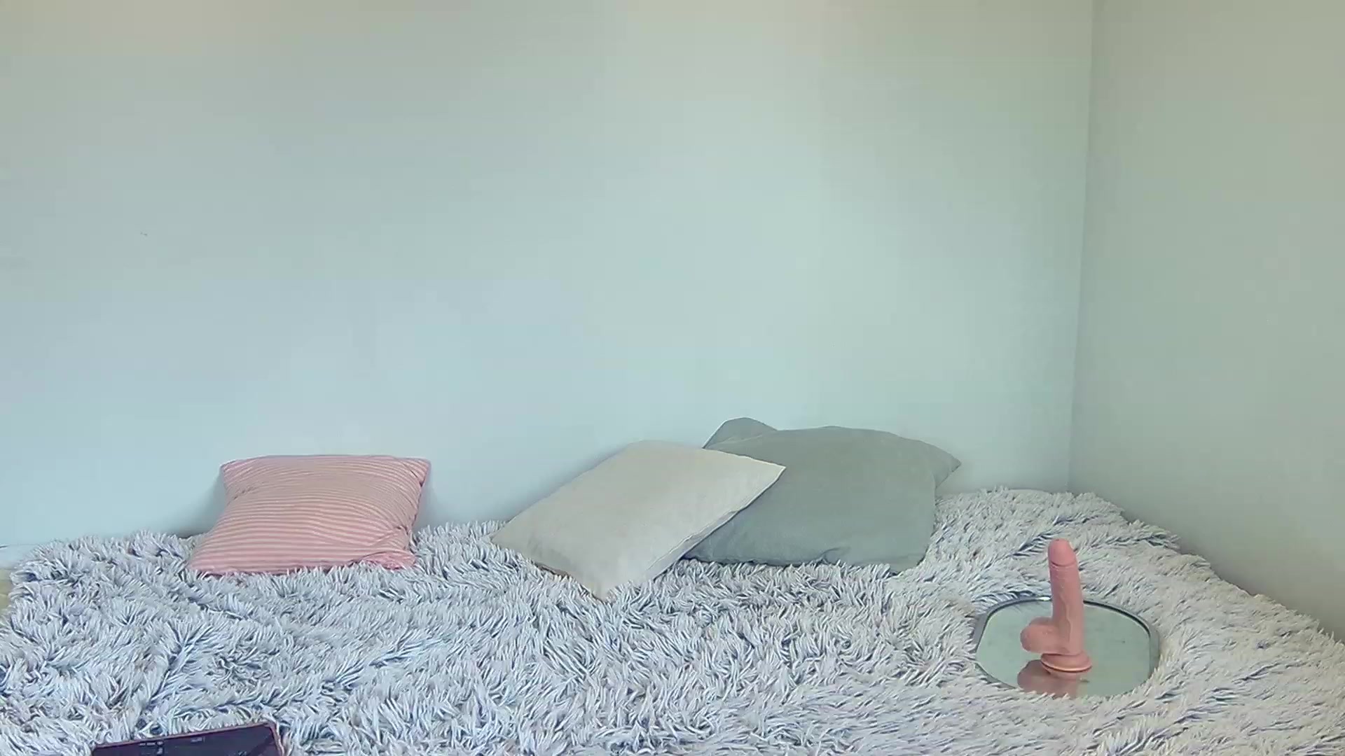 Gallery image thumbnail from NIKIMUR's myfreecams stream on, 05/26/2023, 16:14 image 3 of 20