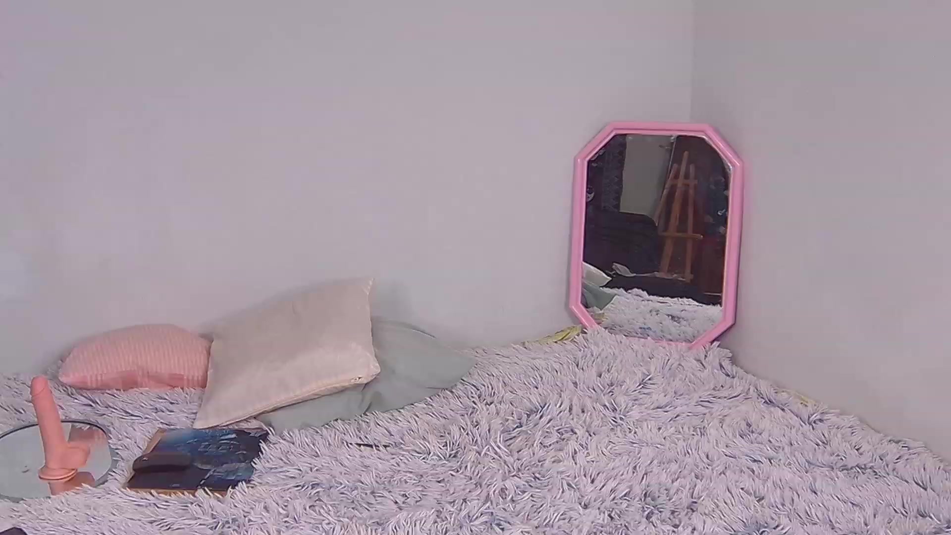 Gallery image thumbnail from NIKIMUR's myfreecams stream on, 06/01/2023, 18:04 image 9 of 20