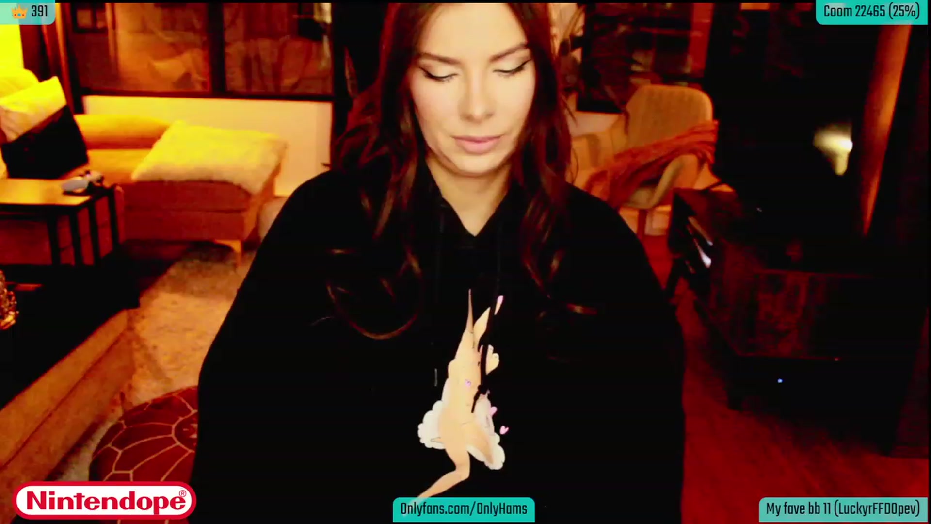 Gallery image thumbnail from NINTEND0PE's myfreecams stream on, 01/22/2023, 03:00 image 14 of 20