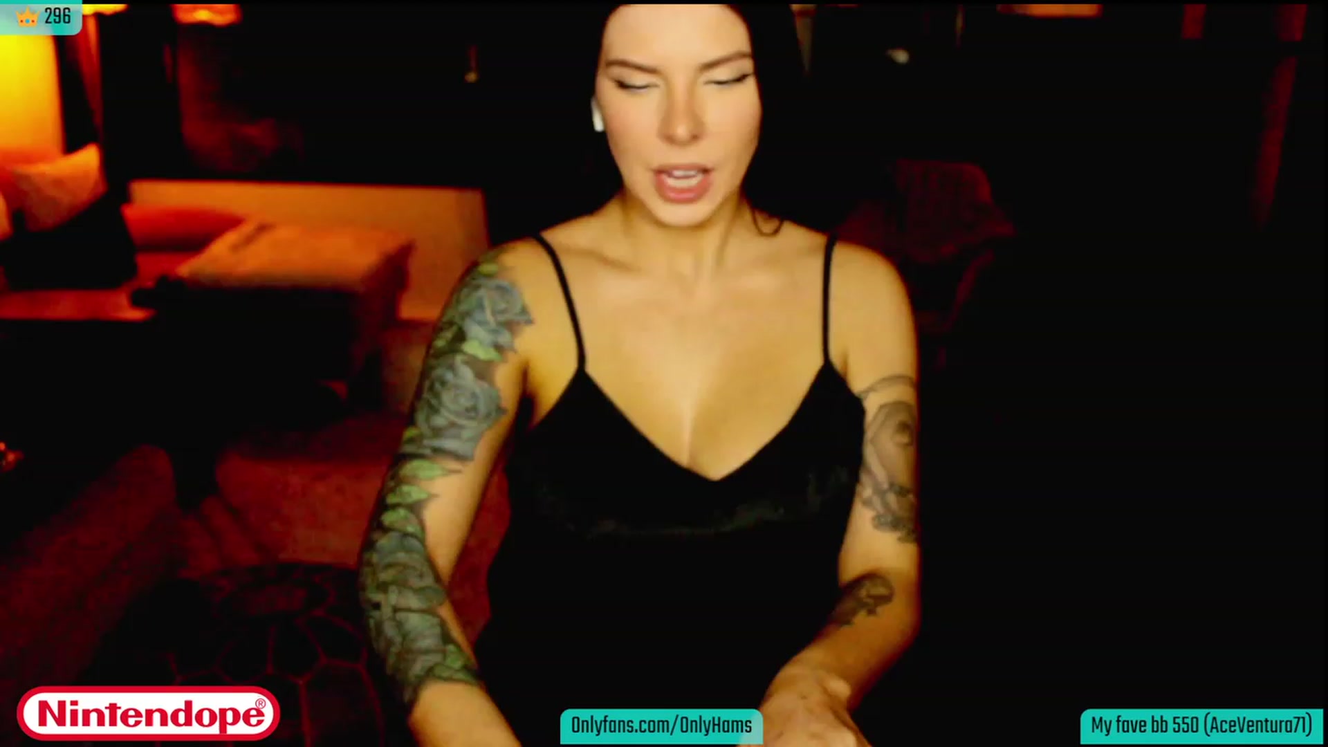 Gallery image thumbnail from NINTEND0PE's myfreecams stream on, 01/29/2023, 04:32 image 14 of 20