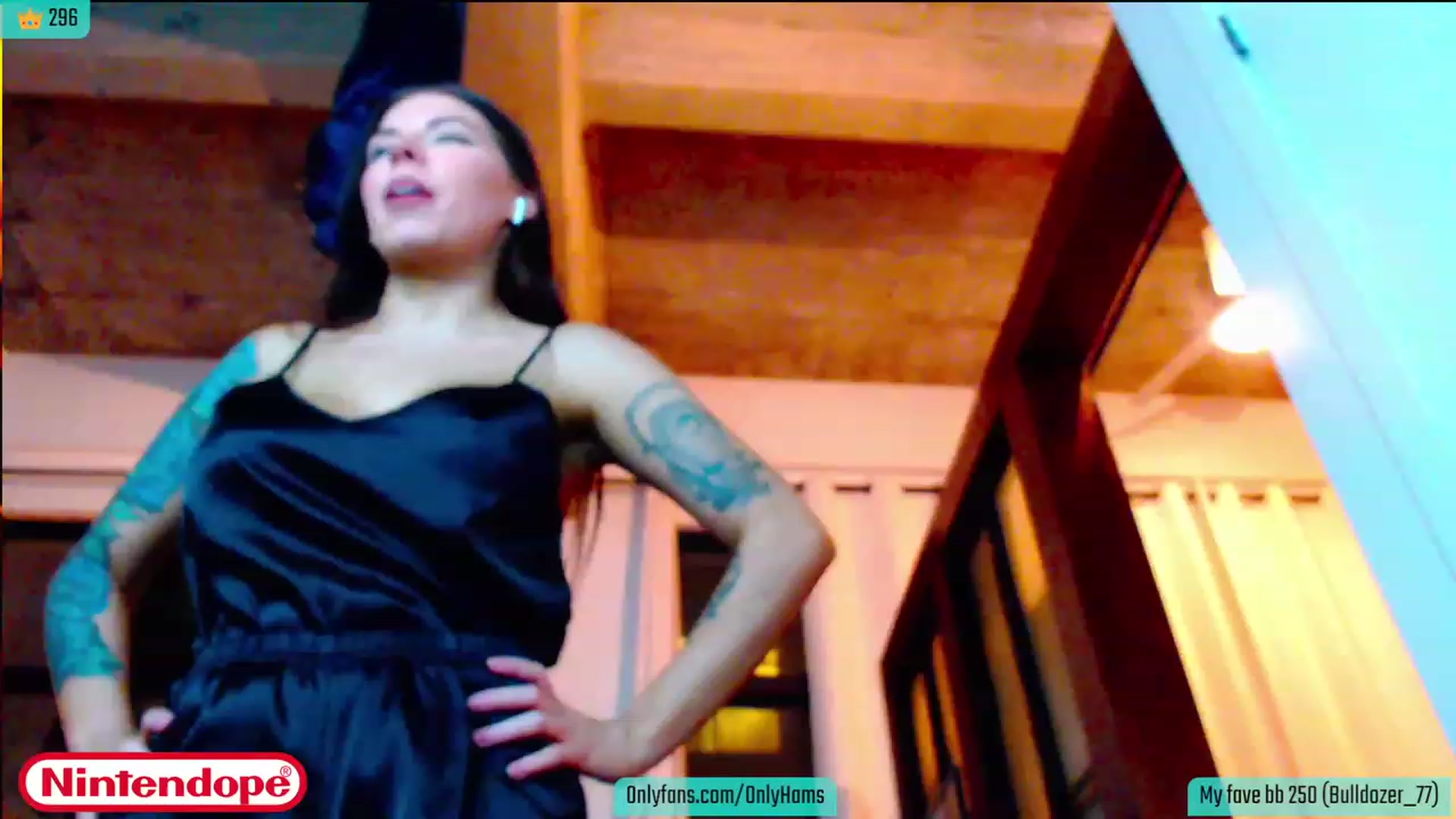 Gallery image thumbnail from NINTEND0PE's myfreecams stream on, 01/29/2023, 04:32 image 12 of 20