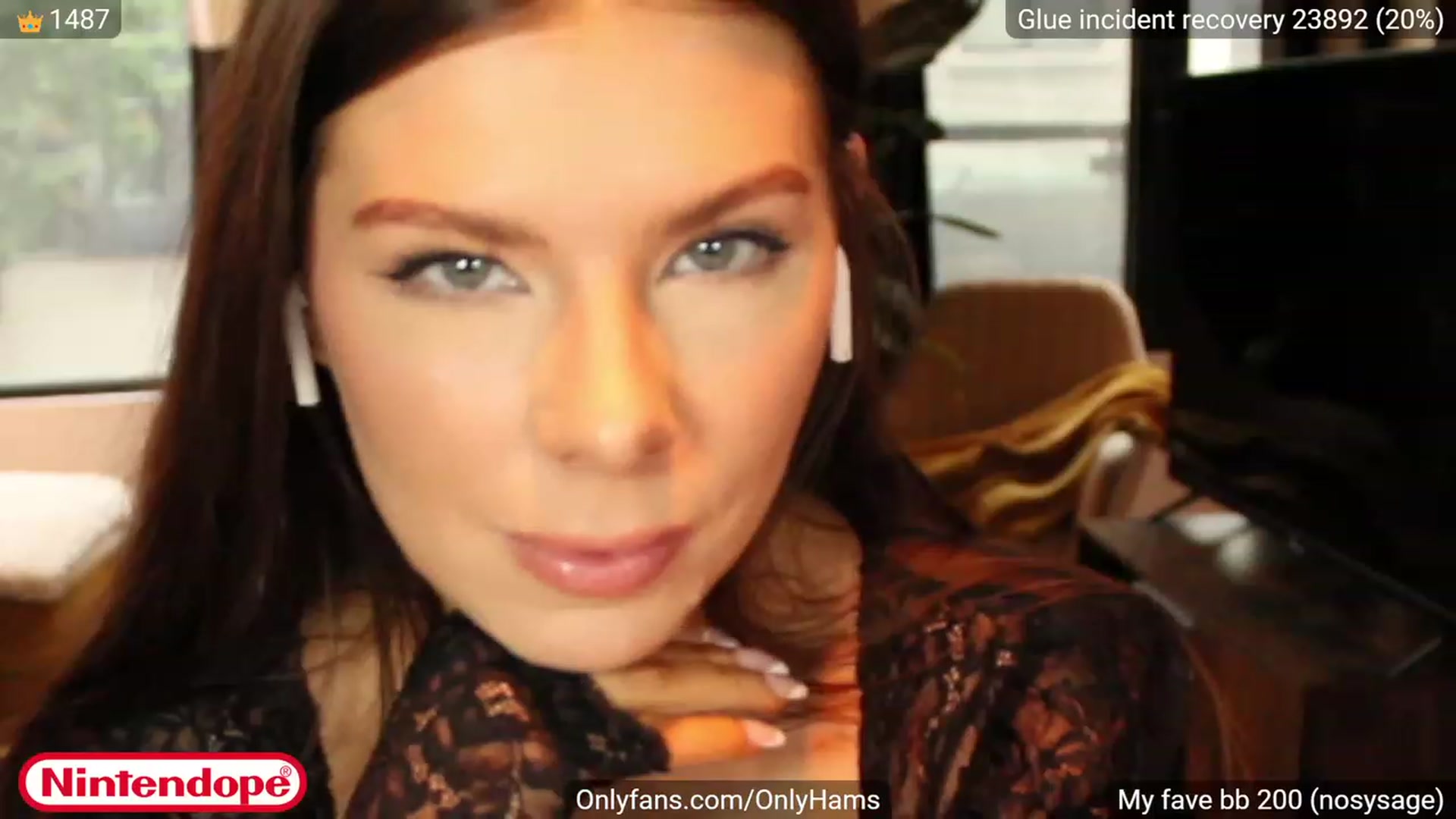 Gallery image thumbnail from NINTEND0PE's myfreecams stream on, 06/17/2023, 23:02 image 9 of 20