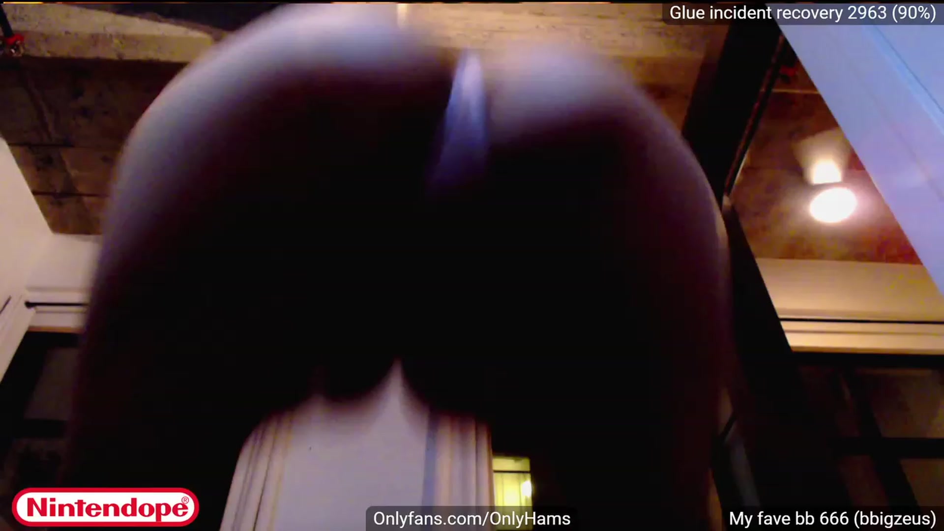 Gallery image thumbnail from NINTEND0PE's myfreecams stream on, 06/27/2023, 02:46 image 5 of 20