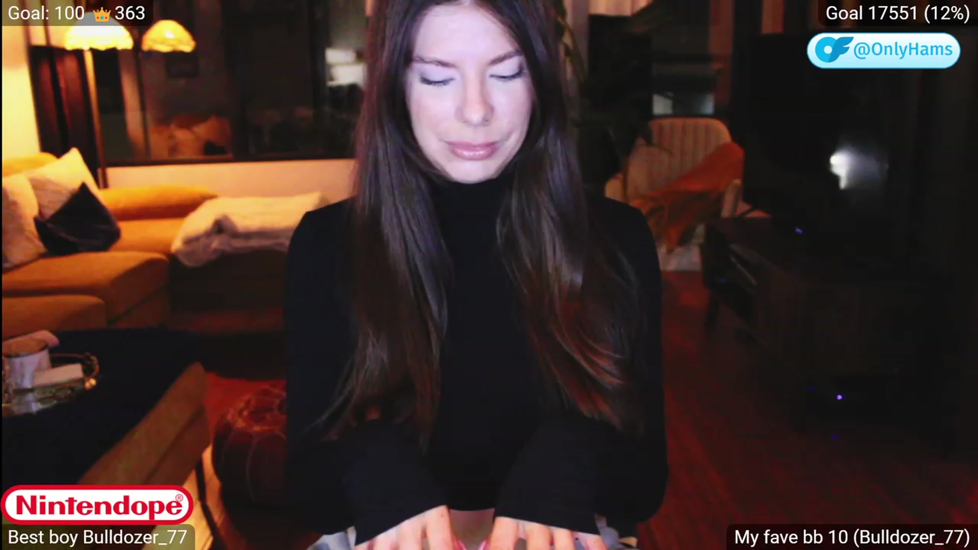 Gallery image thumbnail from NINTEND0PE's myfreecams stream on, 08/04/2023, 02:14 image 3 of 20