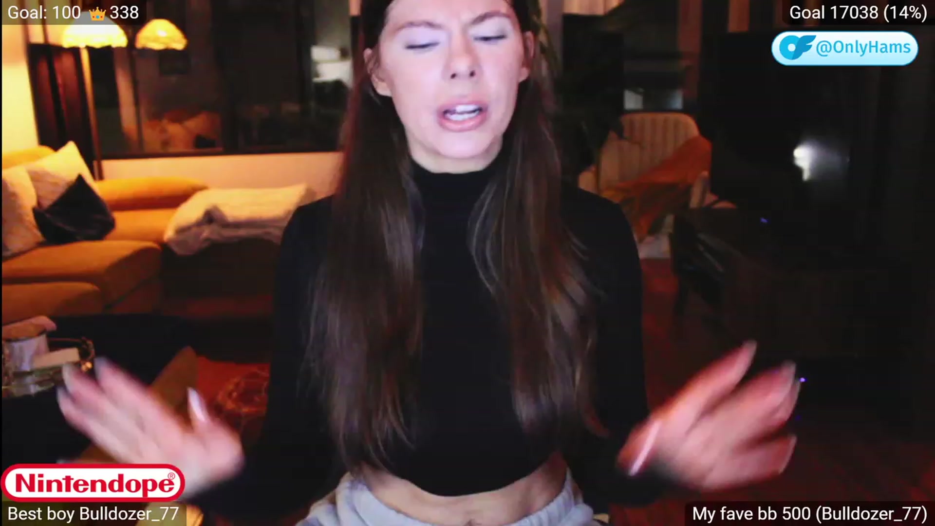 Gallery image thumbnail from NINTEND0PE's myfreecams stream on, 08/04/2023, 02:14 image 4 of 20