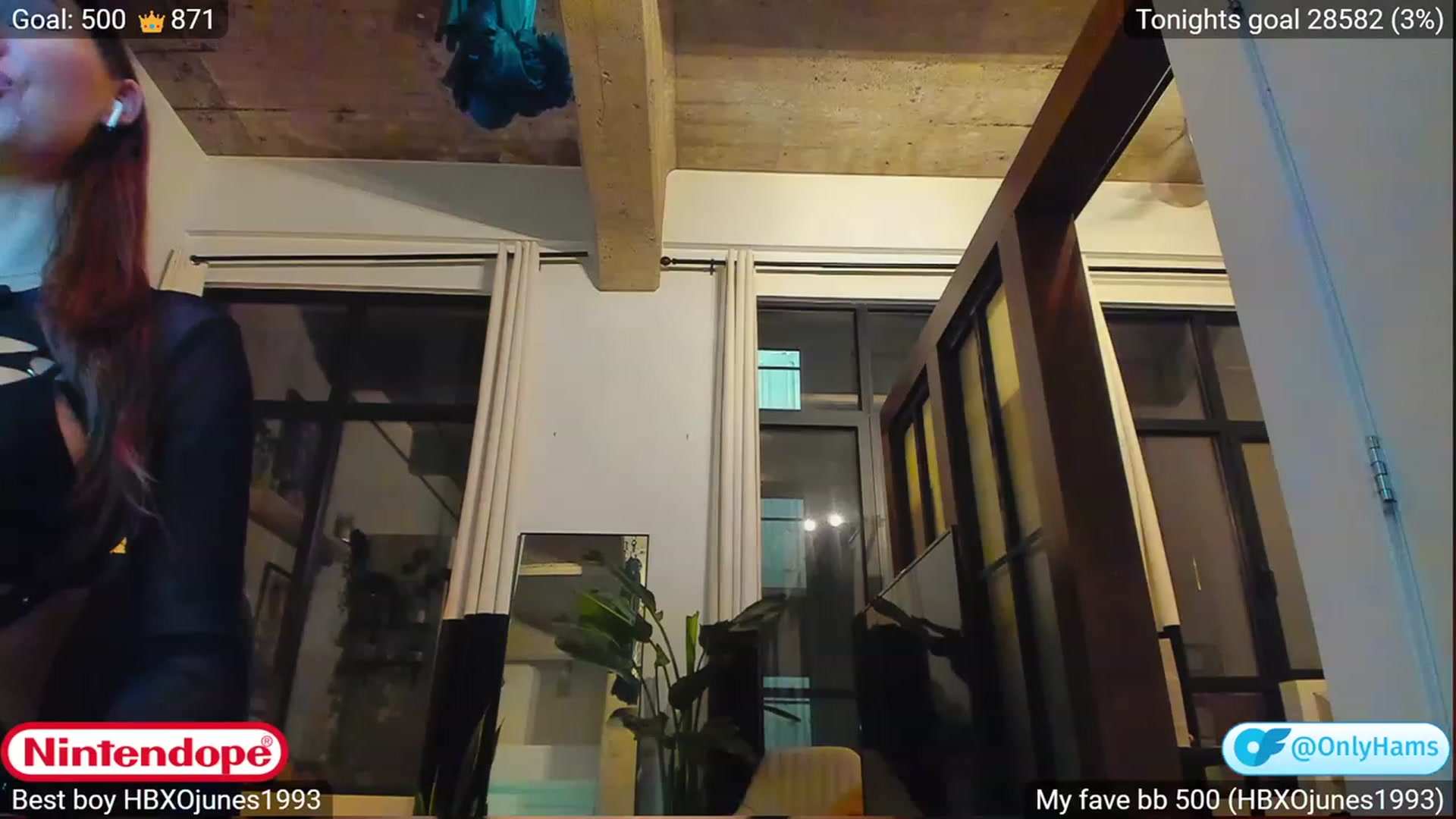 Gallery image thumbnail from NINTEND0PE's myfreecams stream on, 09/01/2023, 03:08 image 6 of 20