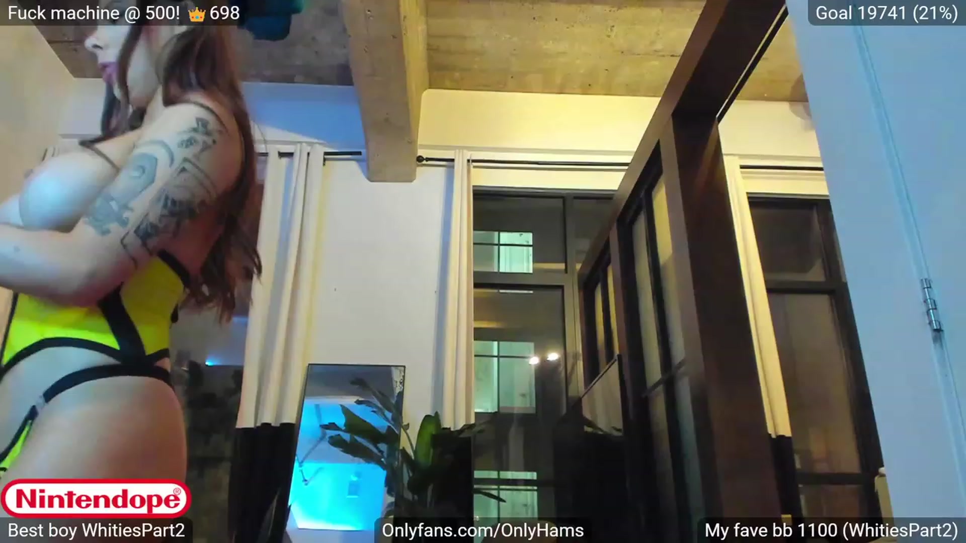 Gallery image thumbnail from NINTEND0PE's myfreecams stream on, 11/01/2023, 03:59 image 5 of 20