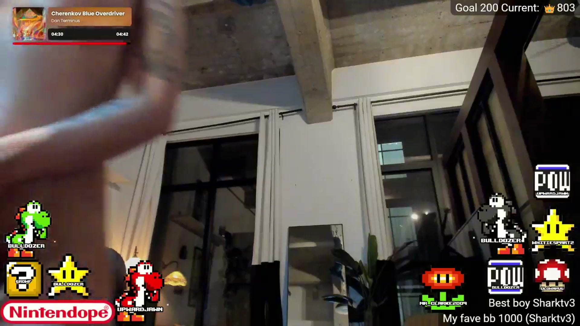 Gallery image thumbnail from NINTEND0PE's myfreecams stream on, 05/20/2024, 03:19 image 18 of 20
