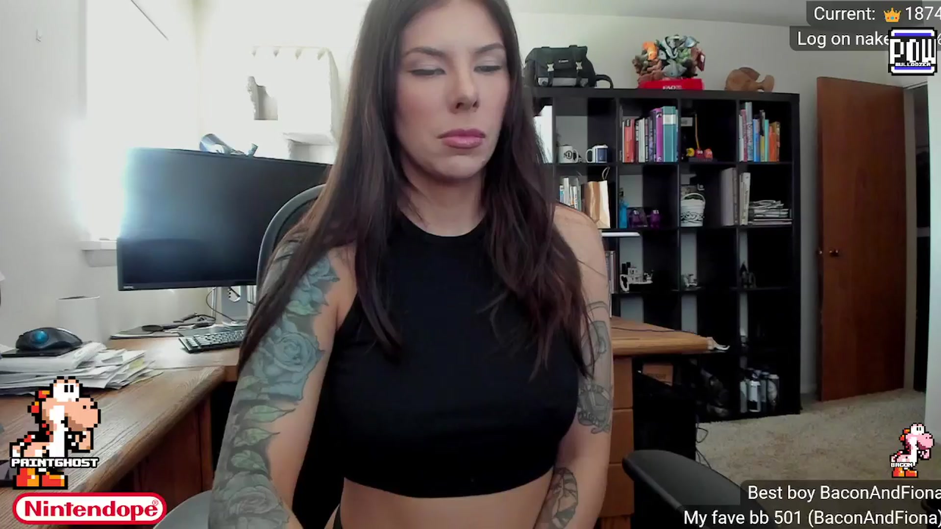 Gallery image thumbnail from NINTEND0PE's myfreecams stream on, 06/14/2024, 22:55 image 16 of 20