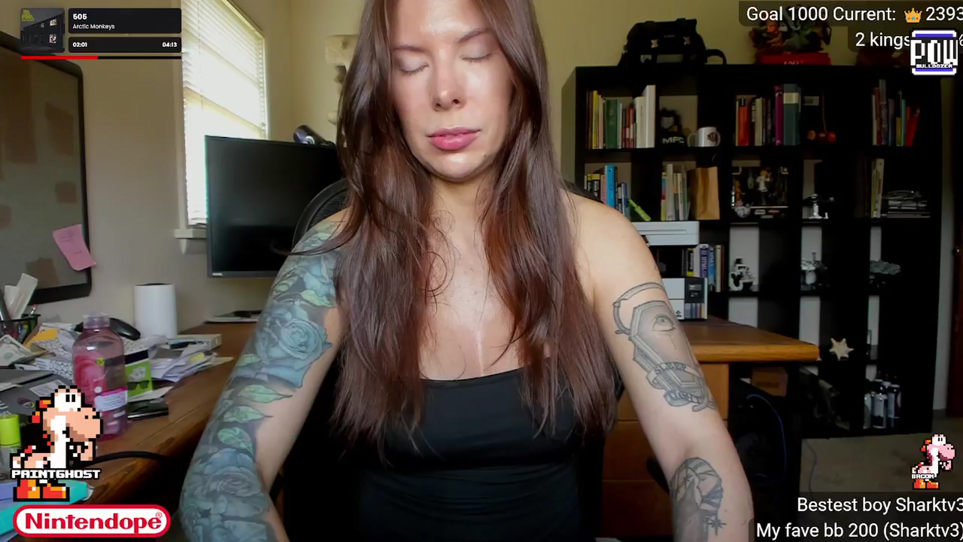 Gallery image thumbnail from NINTEND0PE's myfreecams stream on, 07/17/2024, 21:48 image 19 of 20