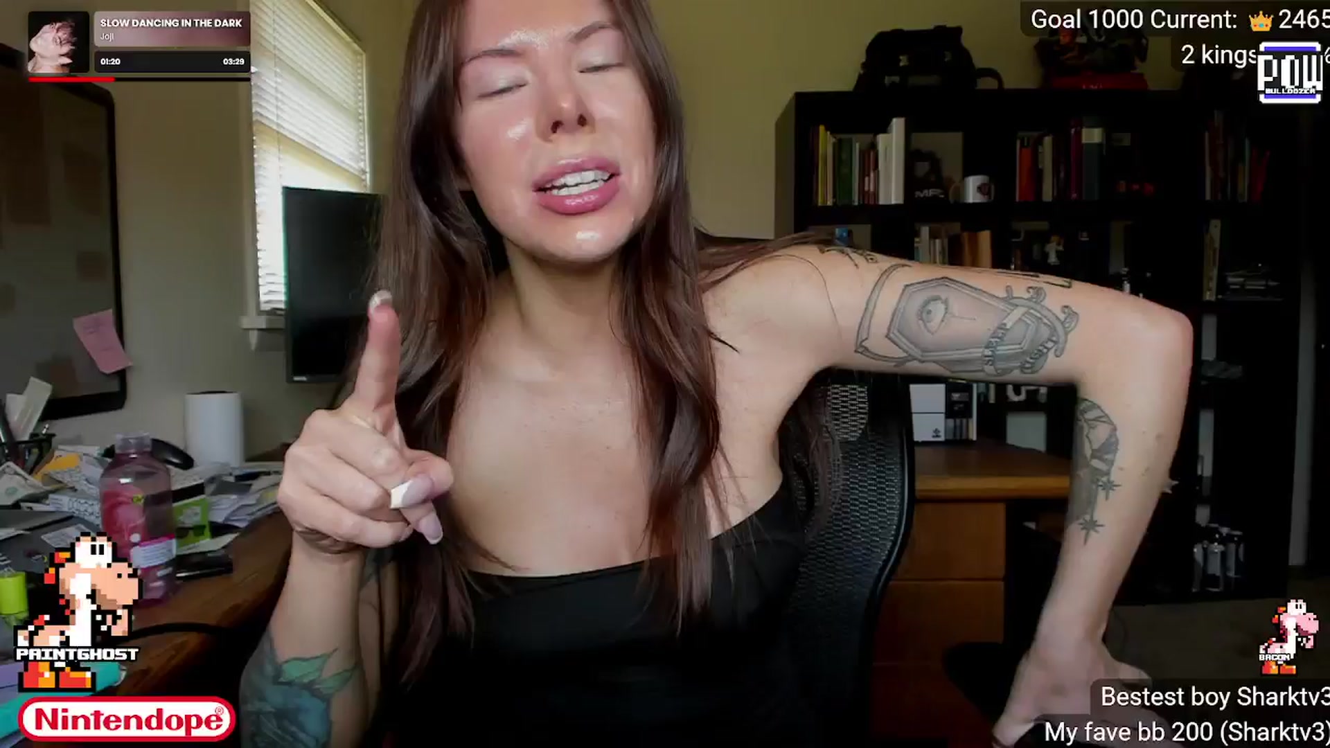 Gallery image thumbnail from NINTEND0PE's myfreecams stream on, 07/17/2024, 21:48 image 11 of 20