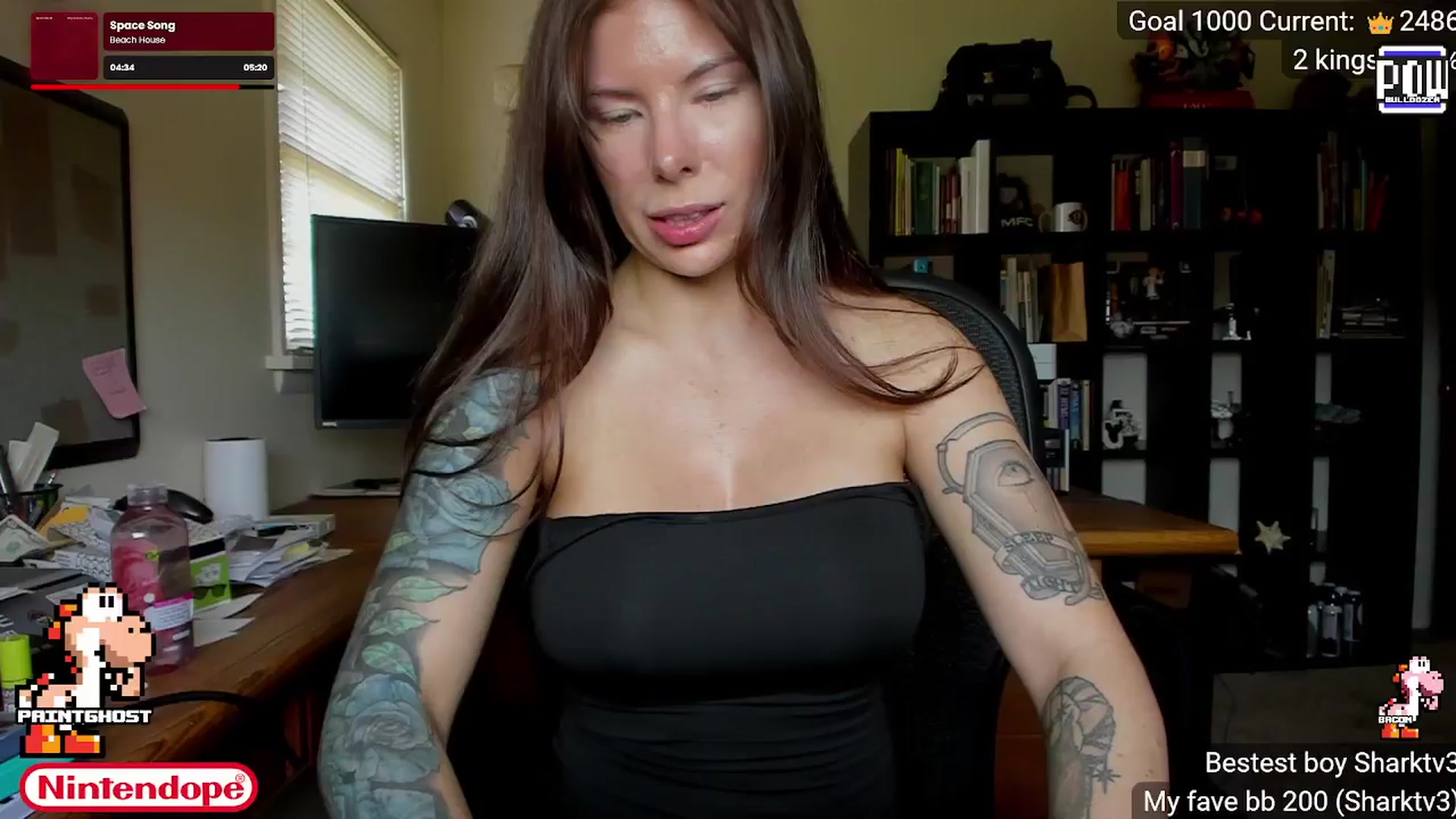 Gallery image thumbnail from NINTEND0PE's myfreecams stream on, 07/17/2024, 21:48 image 6 of 20