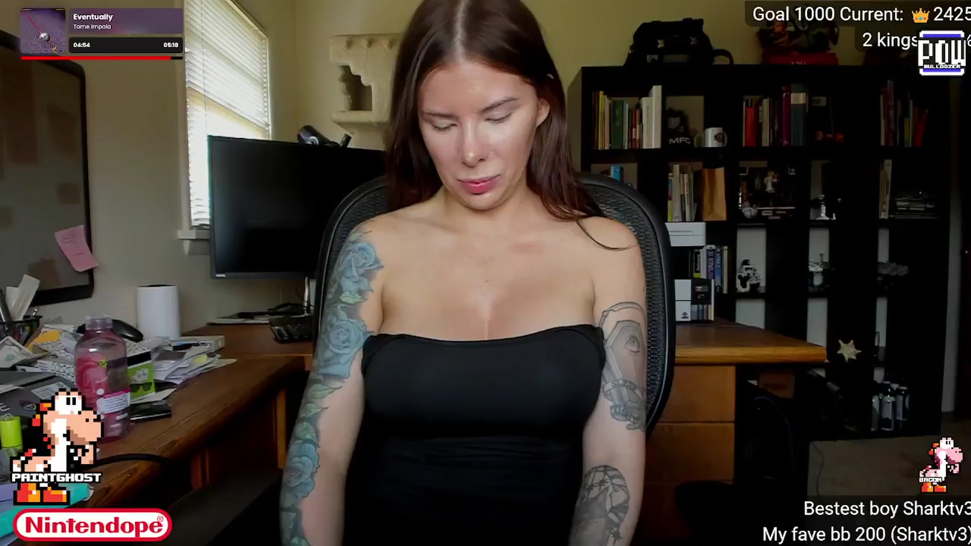 Gallery image thumbnail from NINTEND0PE's myfreecams stream on, 07/17/2024, 21:48 image 15 of 20
