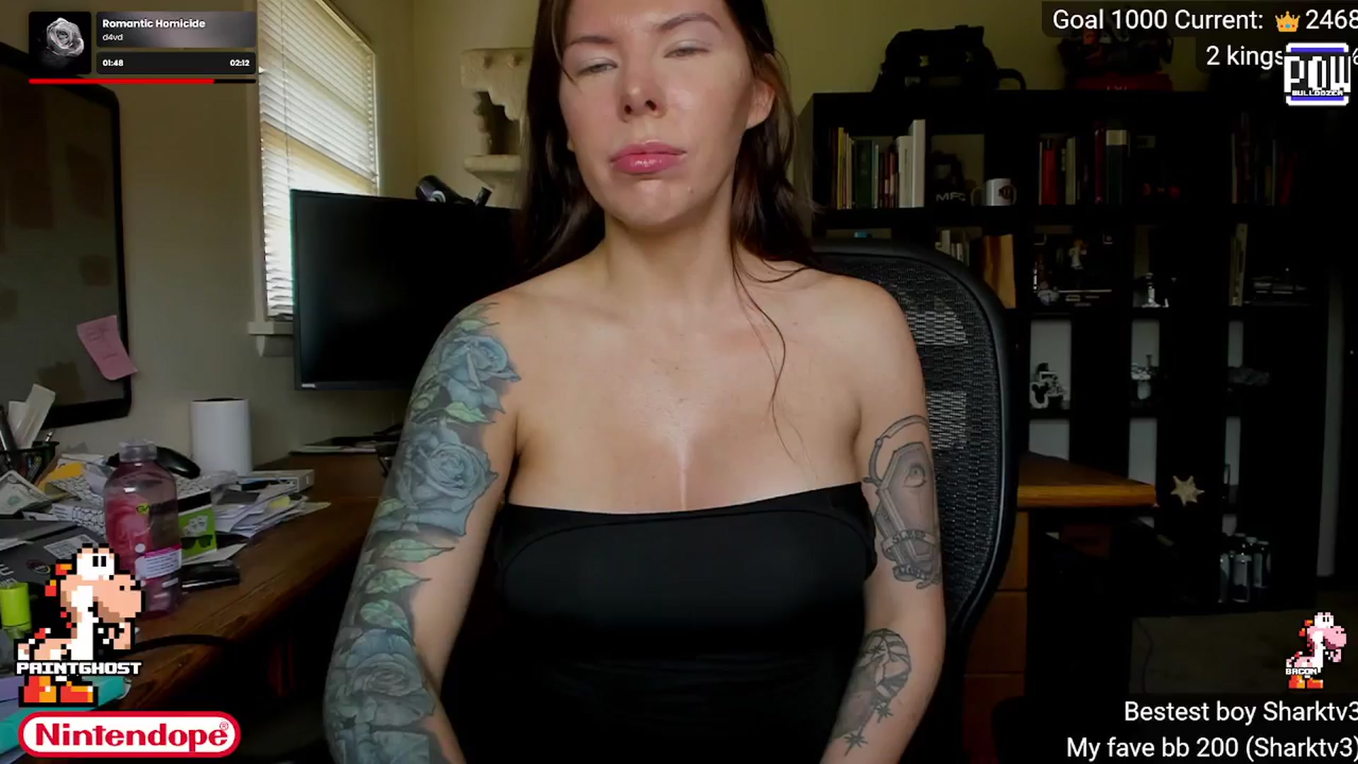 Gallery image thumbnail from NINTEND0PE's myfreecams stream on, 07/17/2024, 21:48 image 10 of 20