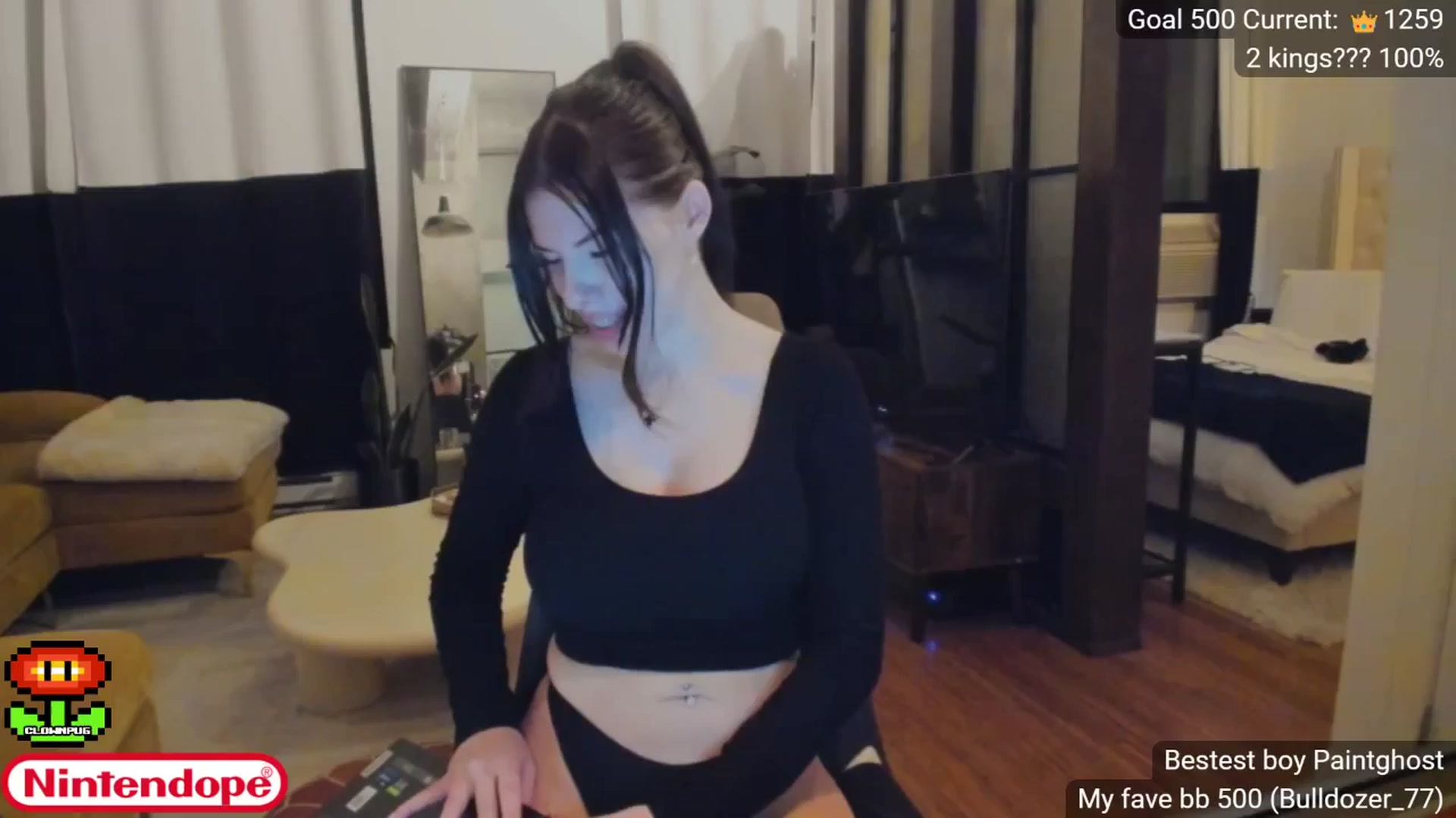 Gallery image thumbnail from NINTEND0PE's myfreecams stream on, 08/22/2024, 02:10 image 3 of 20